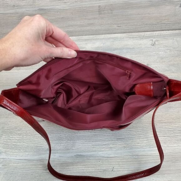 Vintage Eel skin quilted zip top cross body bag - Picture 4 of 13